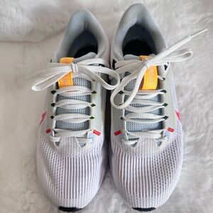 Nike Pegasus 40 Running Shoes